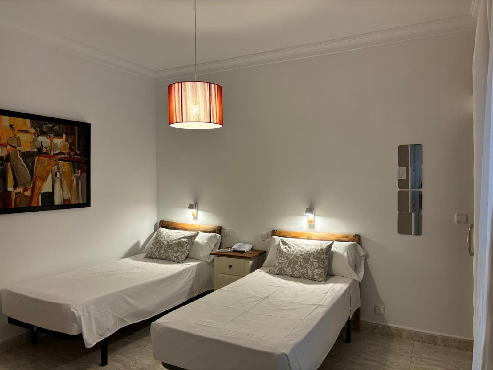 Hostal Barrera มาดริด ภายนอก รูปภาพ
