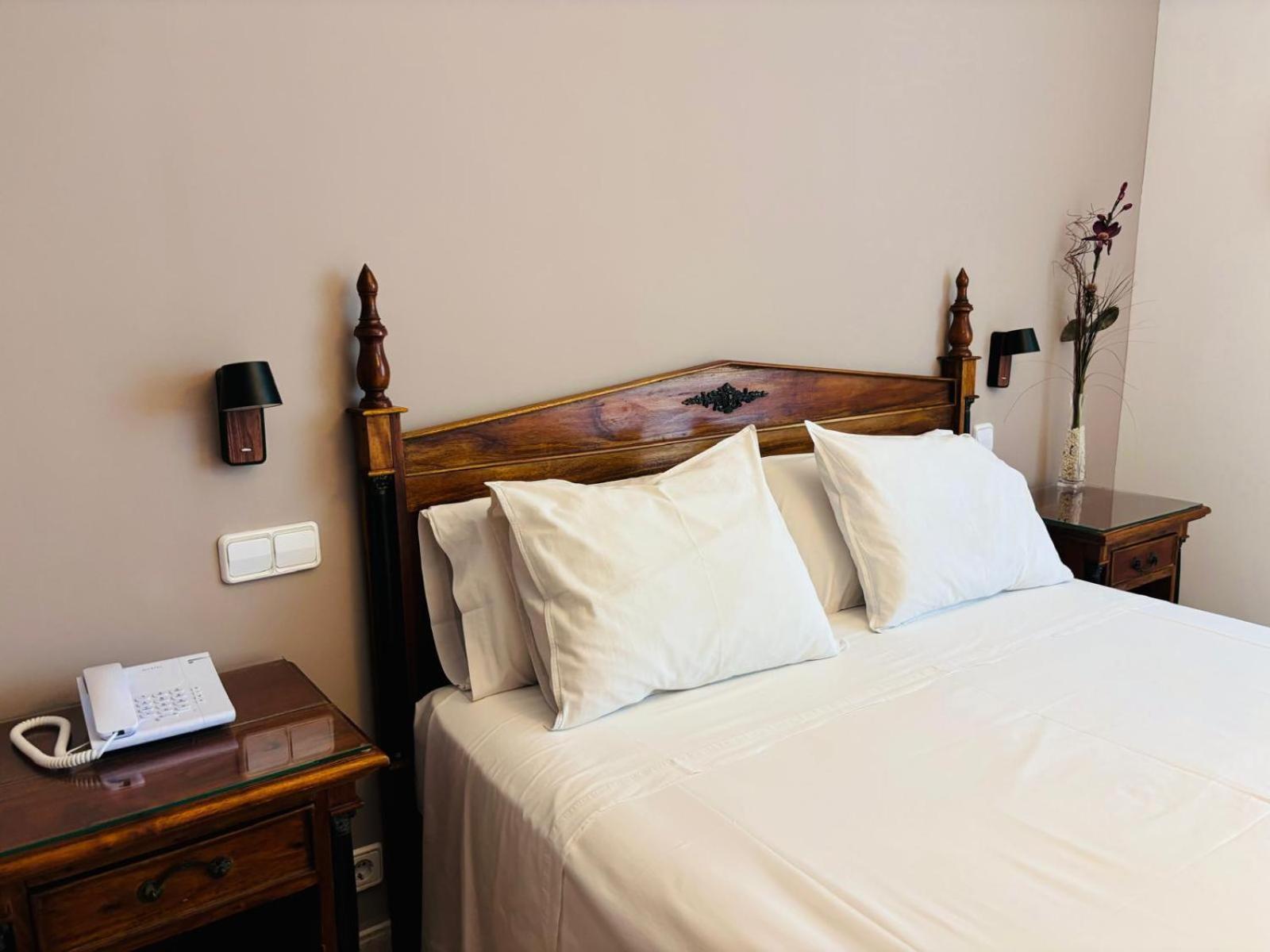Hostal Barrera มาดริด ภายนอก รูปภาพ